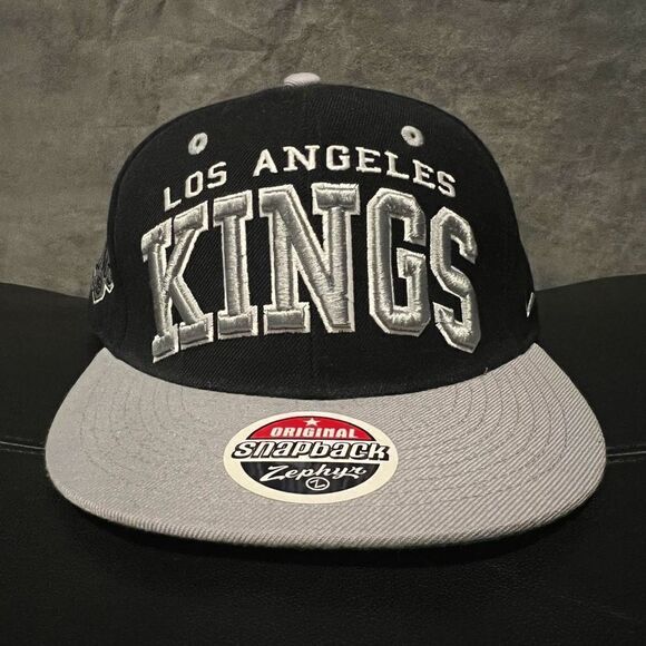 Vintage ZEPHYR Los Angeles Kings Bold Logo Adjustable SnapBack Hat / One Size - Picture 1 of 5